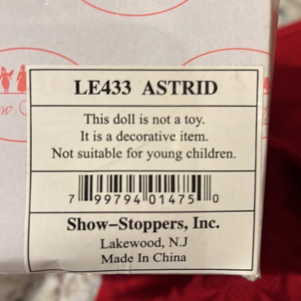 Show Stoppers Porcelain Fairy Doll Astrid - Picture 10 of 11